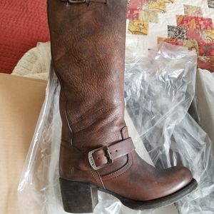 Frye Veronica slouch boots Maple size 7.5